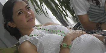 Richa Novisha Lahirkan Bayi Laki-Laki Secara Caesar