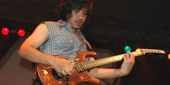 Dewa Budjana Bikin Sekolah Gitar Kedua