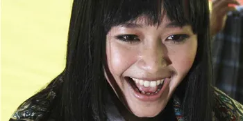 Rini Idol Prihatin Anak-anak Gagal UAN