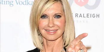 Olivia Newton John Pamer Sisi Gelap di 'GLEE'