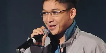Ungu Awali Konser Dengan Lelang Kaos