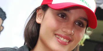 Cinta Laura Jadi Ikon Donor Darah