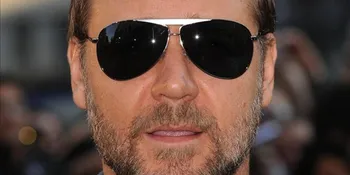 Russell Crowe: Twitter Bagus Untuk Laporan Cuaca