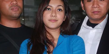 Richa Novisha Kunjungi Gary Iskak di Rumah Sakit