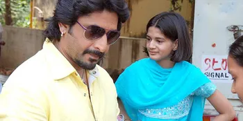 Arshad Warsi Bersumpah Tak Merokok di Depan Umum