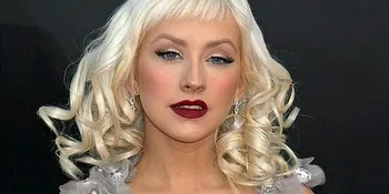 Christina Aguilera Tak Pernah Akur Dengan Ayahnya