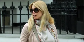 Claudia Schiffer Lahirkan Anak Ketiga