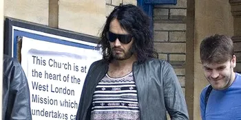 Russell Brand Tak Percaya Ia Jadi Bintang 'RE: BRAND'