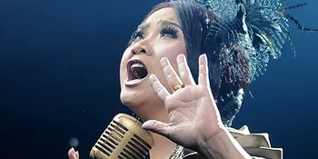 'KEKUATAN CINTA' Vina Panduwinata Bikin Fresh Musik Indonesia