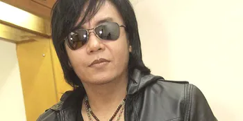 Ari Lasso Duet Bareng Cowok di Album Baru