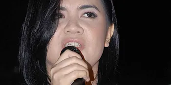 Bingung, Cornelia Agatha Baca Puisi