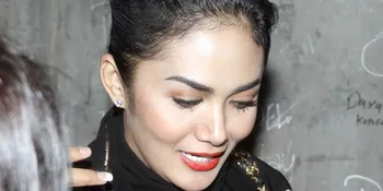 Krisdayanti Diberondong Sebelas Pertanyaan