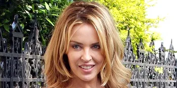 Hubungan Asmara Kylie Minogue Diguncang Prahara