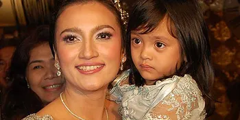 Sarah Hindarkan Sang Putri Dari Video Mesum Mirip Ayahnya