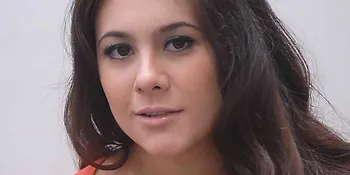 Wulan Guritno Pilih Persalinan Normal