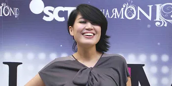 Jarang ke Salon, Sania Rutin Keramas