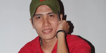 Ressa Herlambang: 'Jomblo' Soundtrack Hidup Aku