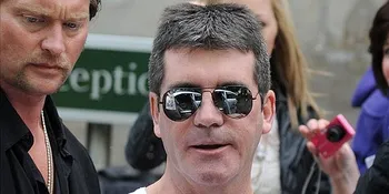 Tak Puas, Simon Cowell Pecat Juri 'THE X-FACTOR'