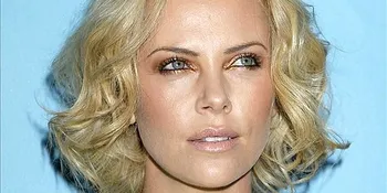 Rumah Charlize Theron Disewakan