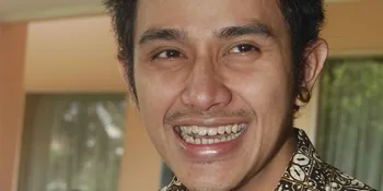 Vicky Nitinegoro Rindu Masa Indah Didampingi Istri