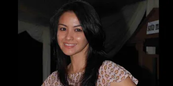 Revalina S. Temat Bermain Operet