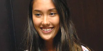 Fahrani Pamer Tato di 'ISTRI BO'ONGAN'