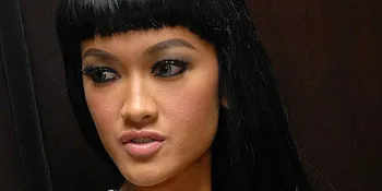 Gaston Bikin Jupe Bergairah