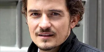Orlando Bloom Jadi Ikon Hugo Boss