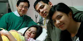 Foto-Foto Persalinan Wulan Guritno Dihargai 100 Juta