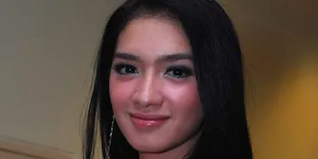 Angel Karamoy Sering Tinggalkan Anak di Rumah