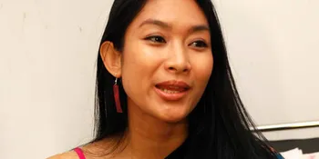 Happy Salma, Sulit Gabungkan Antara Emosi dan Insaf