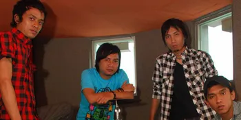 Asbak Band, Pindah Label Rilis Album Baru