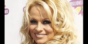 Pamela Anderson Tak Akan Perdagangkan Hidupnya