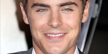 Zac Efron Batal Dukung 'FOOTLOOSE'