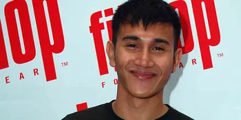 Vino Bastian Lebih Suka Guns N Roses Ketimbang Slash