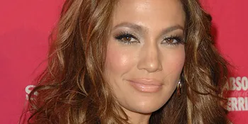 J.Lo Takkan Bisa Tolak $45 Juta Untuk 'AMERICAN IDOL'