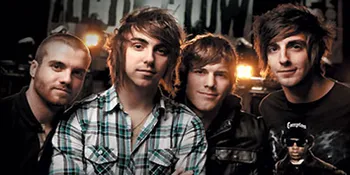 Tiket All Time Low Hampir Sold Out!