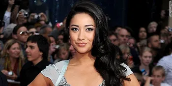 Shay Mitchell: 'PRETTY LITTLE LIARS' Bukan Monopoli Remaja!
