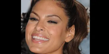 Eva Mendes Rilis Video Seks Lelucon