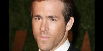 Ryan Reynolds - Scarlett Johansson Bikin Film Dokumenter