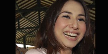 Deswita Maharani Cari Pahala Dengan Menghibur