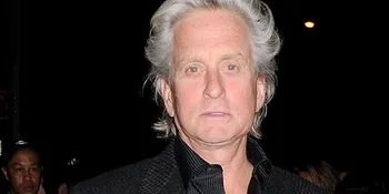 Michael Douglas Terancam Kehilangan Suara