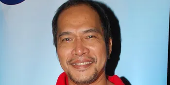 Ricky Jo Koleksi Kostum Sepak Bola