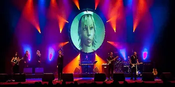 The Spirit of Pink Floyd Andalkan Tata Cahaya dan Animasi