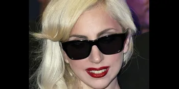 Satu SMA, Lady GaGa-Paris Hilton Bukan Teman Gaul