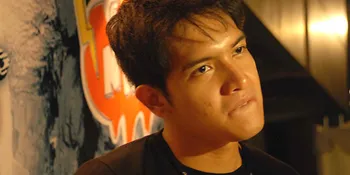 'Digoyang' Dewi Perssik, Dimas Seto Demam