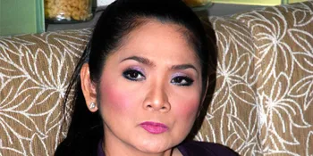 Vina Panduwinata: Sulap Russel Untuk Perdamaian