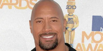 The Rock Main di JOURNEY 2: THE MYSTERIOUS ISLAND
