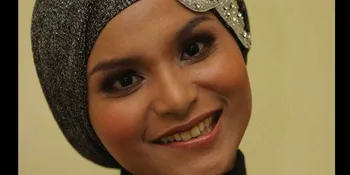 Inarovi Pakai Jilbab Setelah Mimpi Sakaratul Maut