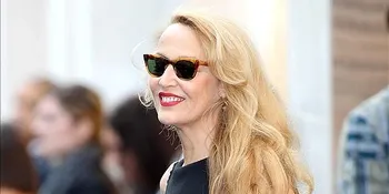 Lukisan Bugil Jerry Hall Dilelang